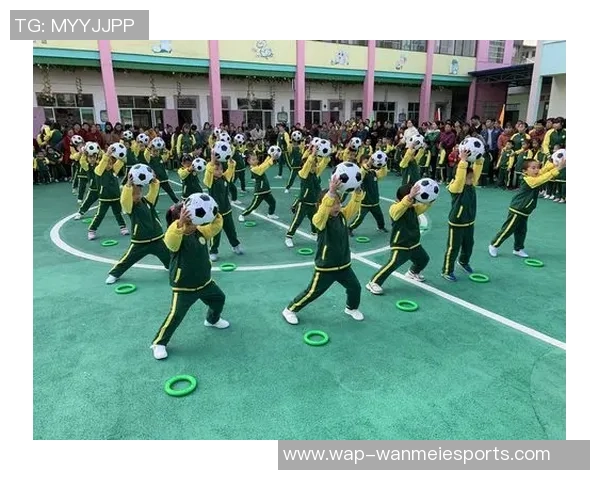 足球操大班：让孩子们在快乐中锻炼身体提升团队合作精神的全新体验